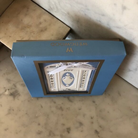 WEDGWOOD 2006 Our New Home Porcelain Ornament IOB - Picture 15 of 16